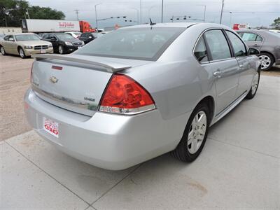 2011 Chevrolet Impala LT   - Photo 5 - Lexington, NE 68850