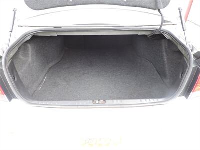 2011 Chevrolet Impala LT   - Photo 12 - Lexington, NE 68850