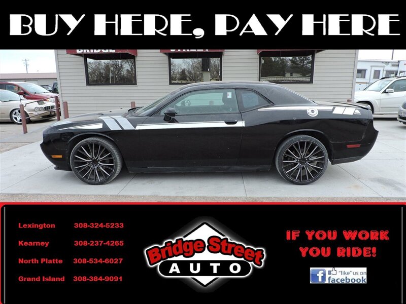 2012 Dodge Challenger SXT   - Photo 1 - Lexington, NE 68850