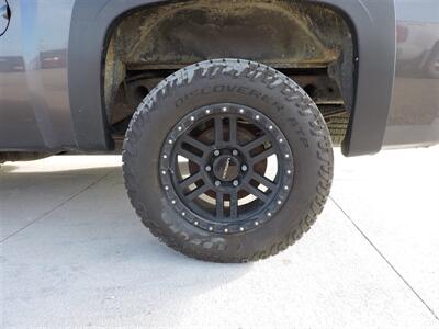2011 Chevrolet Silverado 1500 LT - Photo 8 - Lexington, NE 68850