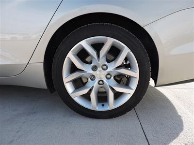 2014 Chevrolet Impala LTZ   - Photo 8 - Lexington, NE 68850