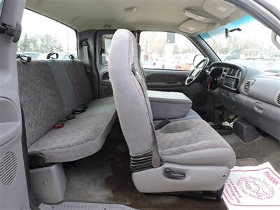 2001 Dodge Ram 1500 SLT - Photo 11 - Lexington, NE 68850