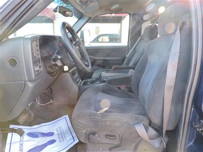 2001 Chevrolet Silverado 2500   - Photo 9 - Lexington, NE 68850