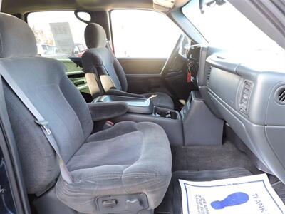 2001 Chevrolet Silverado 2500   - Photo 10 - Lexington, NE 68850