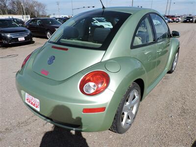 2006 Volkswagen Beetle 2.5   - Photo 5 - North Platte, NE 69101