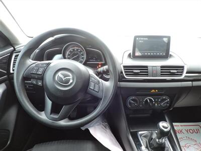 2015 Mazda Mazda3 i Sport - Photo 13 - Lexington, NE 68850