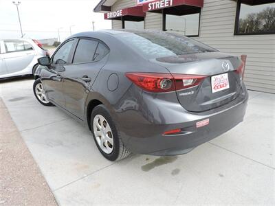 2015 Mazda Mazda3 i Sport - Photo 7 - Lexington, NE 68850