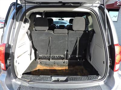 2017 Dodge Grand Caravan SXT   - Photo 13 - Lexington, NE 68850