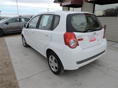 2011 Chevrolet Aveo5 LS - Photo 7 - Lexington, NE 68850