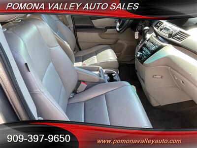 2012 Honda Odyssey Touring   - Photo 7 - Pomona, CA 91767