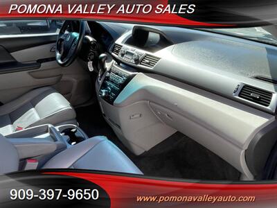 2012 Honda Odyssey Touring   - Photo 8 - Pomona, CA 91767