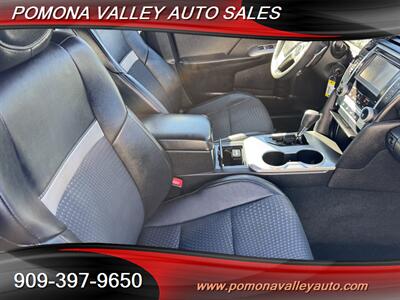 2014 Toyota Camry SE   - Photo 9 - Pomona, CA 91767