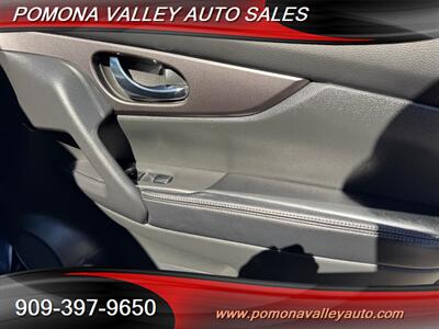 2016 Nissan Rogue S   - Photo 9 - Pomona, CA 91767