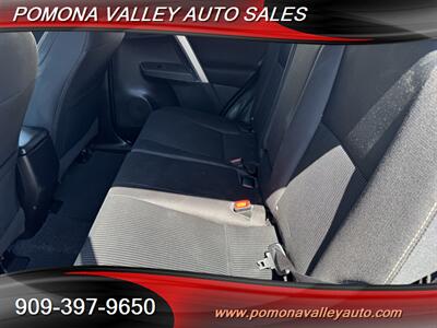 2015 Toyota RAV4 XLE   - Photo 8 - Pomona, CA 91767
