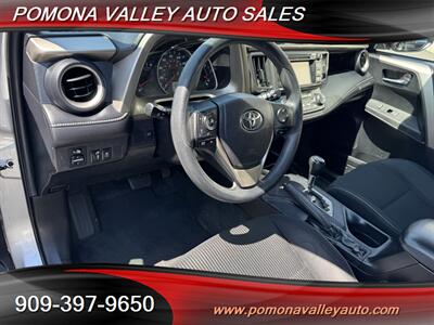 2015 Toyota RAV4 XLE   - Photo 9 - Pomona, CA 91767