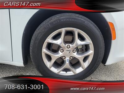 2020 Chrysler Pacifica Limited   - Photo 30 - Midlothian, IL 60445