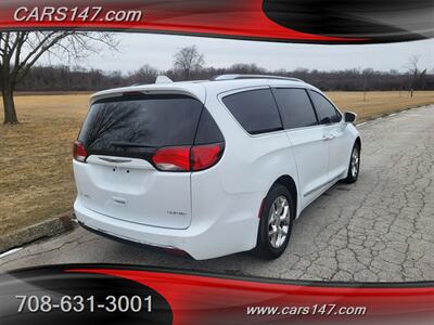 2020 Chrysler Pacifica Limited   - Photo 7 - Midlothian, IL 60445