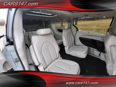 2020 Chrysler Pacifica Limited   - Photo 15 - Midlothian, IL 60445