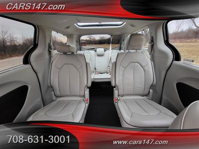 2020 Chrysler Pacifica Limited   - Photo 17 - Midlothian, IL 60445
