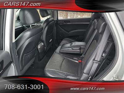 2011 Hyundai Veracruz Limited - Photo 13 - Midlothian, IL 60445