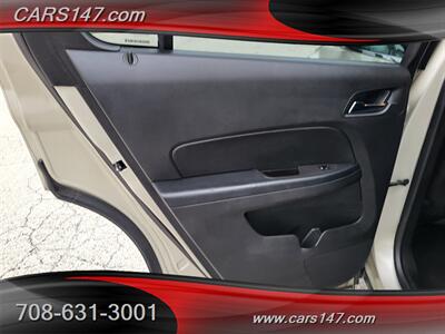 2014 Chevrolet Equinox LT - Photo 21 - Midlothian, IL 60445