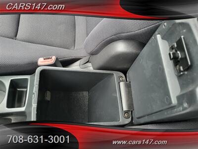 2004 Pontiac Vibe   - Photo 20 - Midlothian, IL 60445