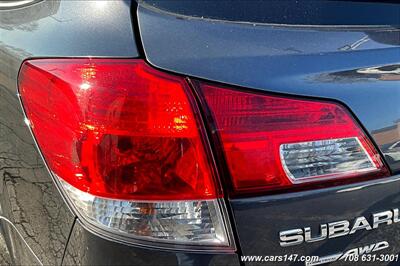 2012 Subaru Outback 2.5i Premium   - Photo 17 - Midlothian, IL 60445