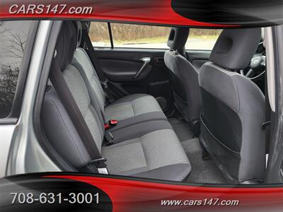 2004 Toyota RAV4   - Photo 16 - Midlothian, IL 60445
