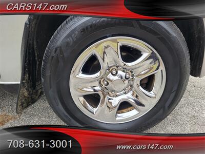 2004 Toyota RAV4   - Photo 33 - Midlothian, IL 60445