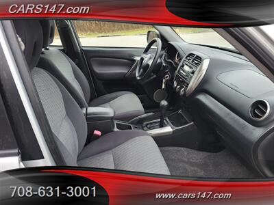 2004 Toyota RAV4   - Photo 14 - Midlothian, IL 60445