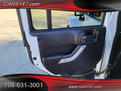 2014 Jeep Wrangler Unlimited Sahara - Photo 25 - Midlothian, IL 60445
