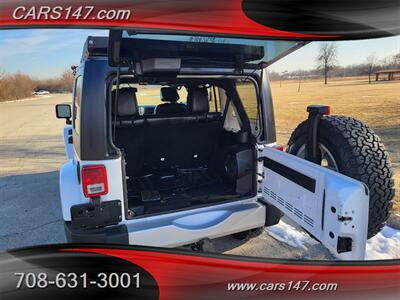 2014 Jeep Wrangler Unlimited Sahara - Photo 10 - Midlothian, IL 60445