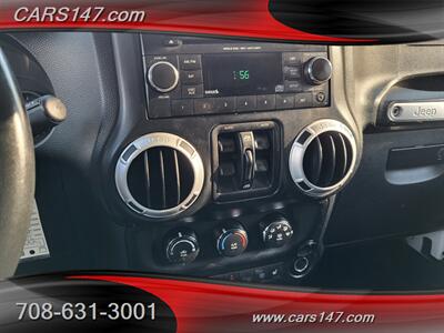2014 Jeep Wrangler Unlimited Sahara - Photo 19 - Midlothian, IL 60445
