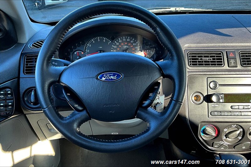 2007 Ford Focus ZX4 S photo