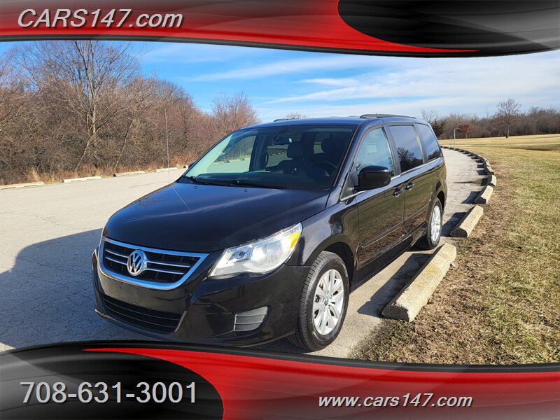 2012 Volkswagen Routan SE  