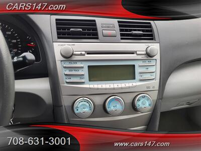 2009 Toyota Camry LE - Photo 17 - Midlothian, IL 60445