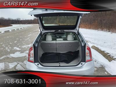 2015 Toyota Prius Two - Photo 10 - Midlothian, IL 60445