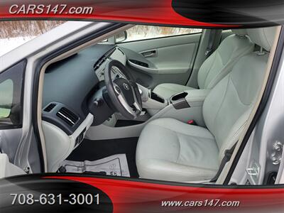 2015 Toyota Prius Two - Photo 11 - Midlothian, IL 60445