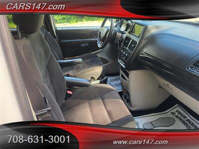 2018 Dodge Grand Caravan SE   - Photo 15 - Midlothian, IL 60445