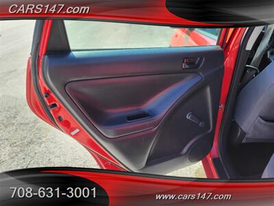 2006 Toyota Matrix XR - Photo 18 - Midlothian, IL 60445