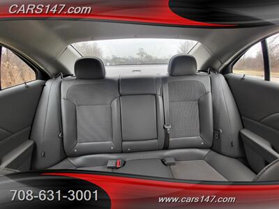 2015 Chevrolet Malibu LT   - Photo 15 - Midlothian, IL 60445