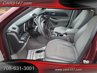 2015 Chevrolet Malibu LT   - Photo 11 - Midlothian, IL 60445