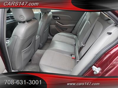 2015 Chevrolet Malibu LT   - Photo 14 - Midlothian, IL 60445