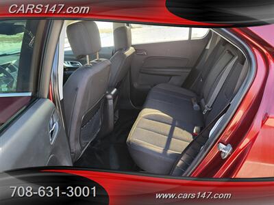 2017 Chevrolet Equinox LT   - Photo 13 - Midlothian, IL 60445