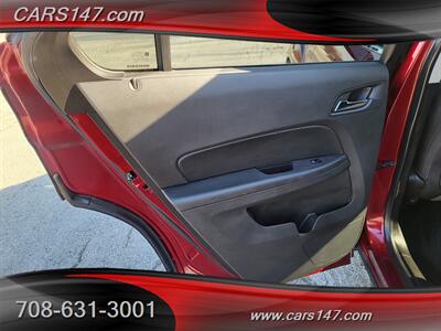 2017 Chevrolet Equinox LT   - Photo 24 - Midlothian, IL 60445