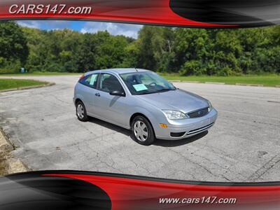 2005 Ford Focus ZX3 SE - Photo 5 - Midlothian, IL 60445