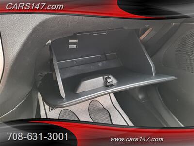 2005 Ford Focus ZX3 SE - Photo 21 - Midlothian, IL 60445