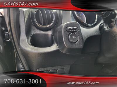 2012 Honda Fit Sport   - Photo 18 - Midlothian, IL 60445