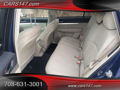 2010 Subaru Outback 3.6R Premium   - Photo 15 - Midlothian, IL 60445