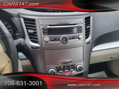 2010 Subaru Outback 3.6R Premium   - Photo 18 - Midlothian, IL 60445